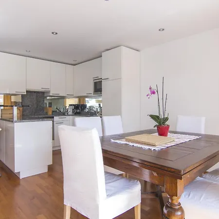 アパート Penthouse Perla *